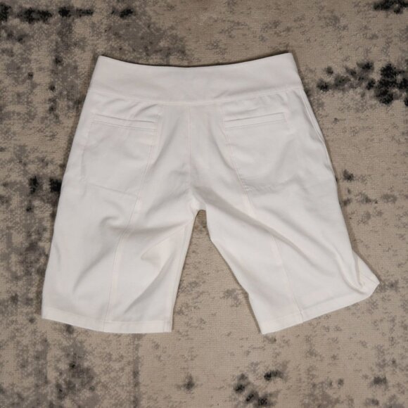 Oakley Sports Tennis Golf Shorts - Picture 2 of 5